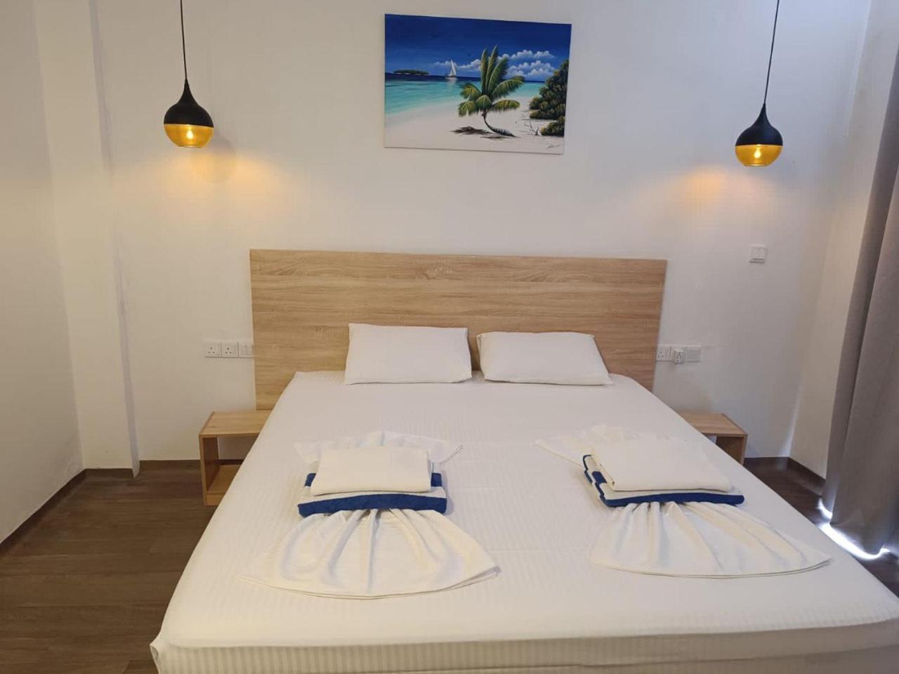 The Sunset Hotel Dhiffushi