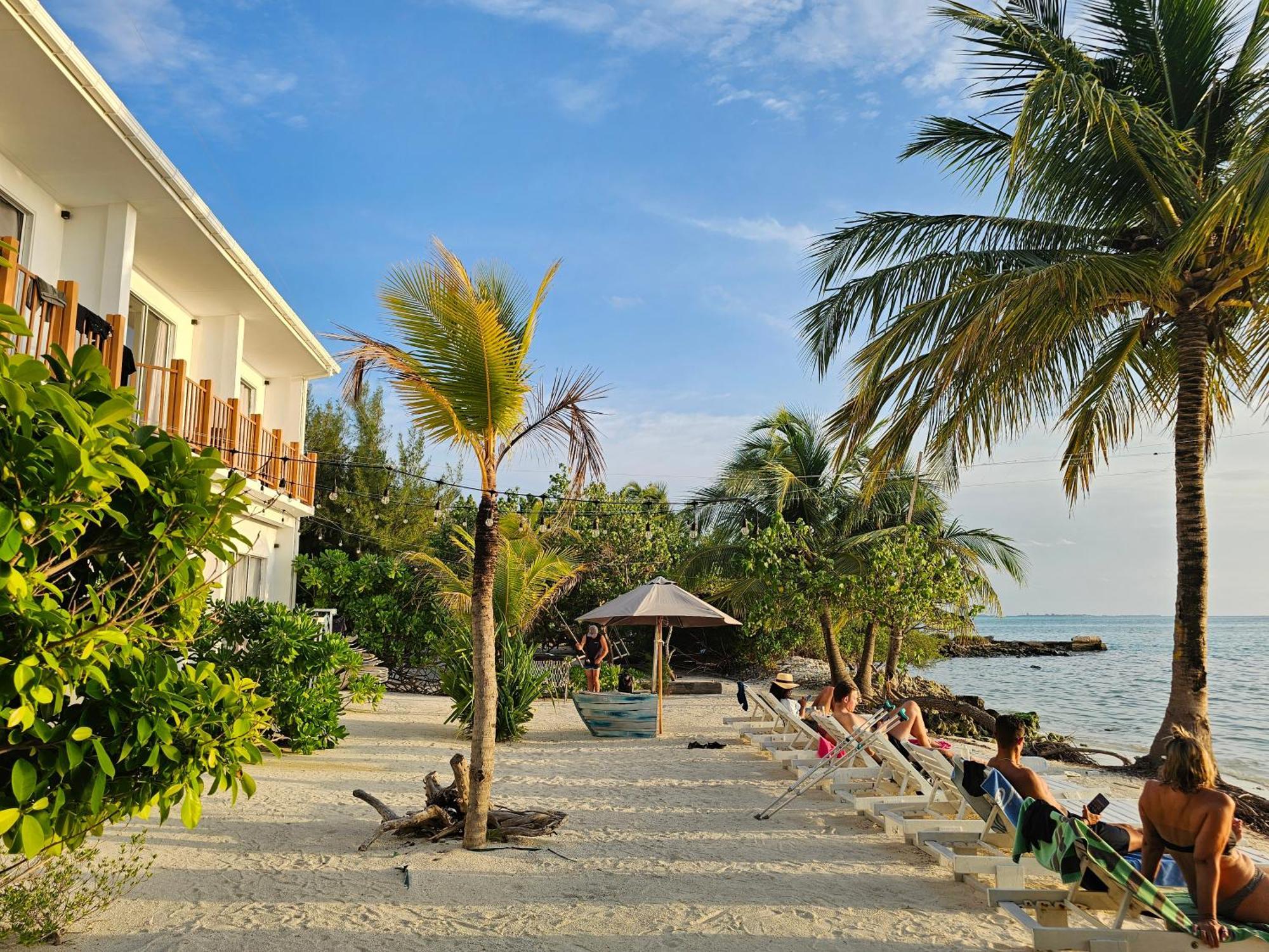 Hotel The Sunset Dhiffushi